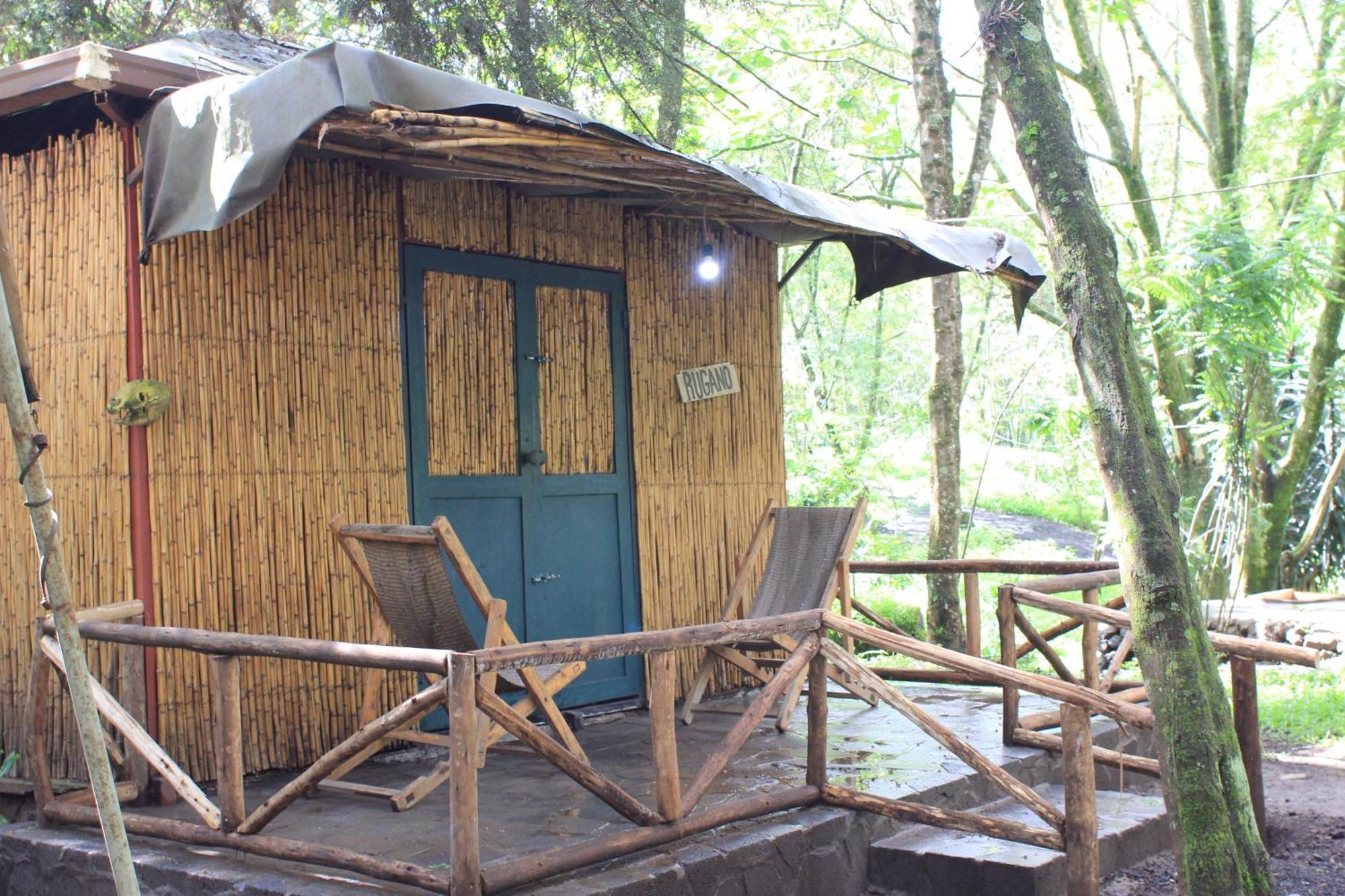 Red Rocks Rwanda - Campsite & Guesthouse Nyakinama Bagian luar foto
