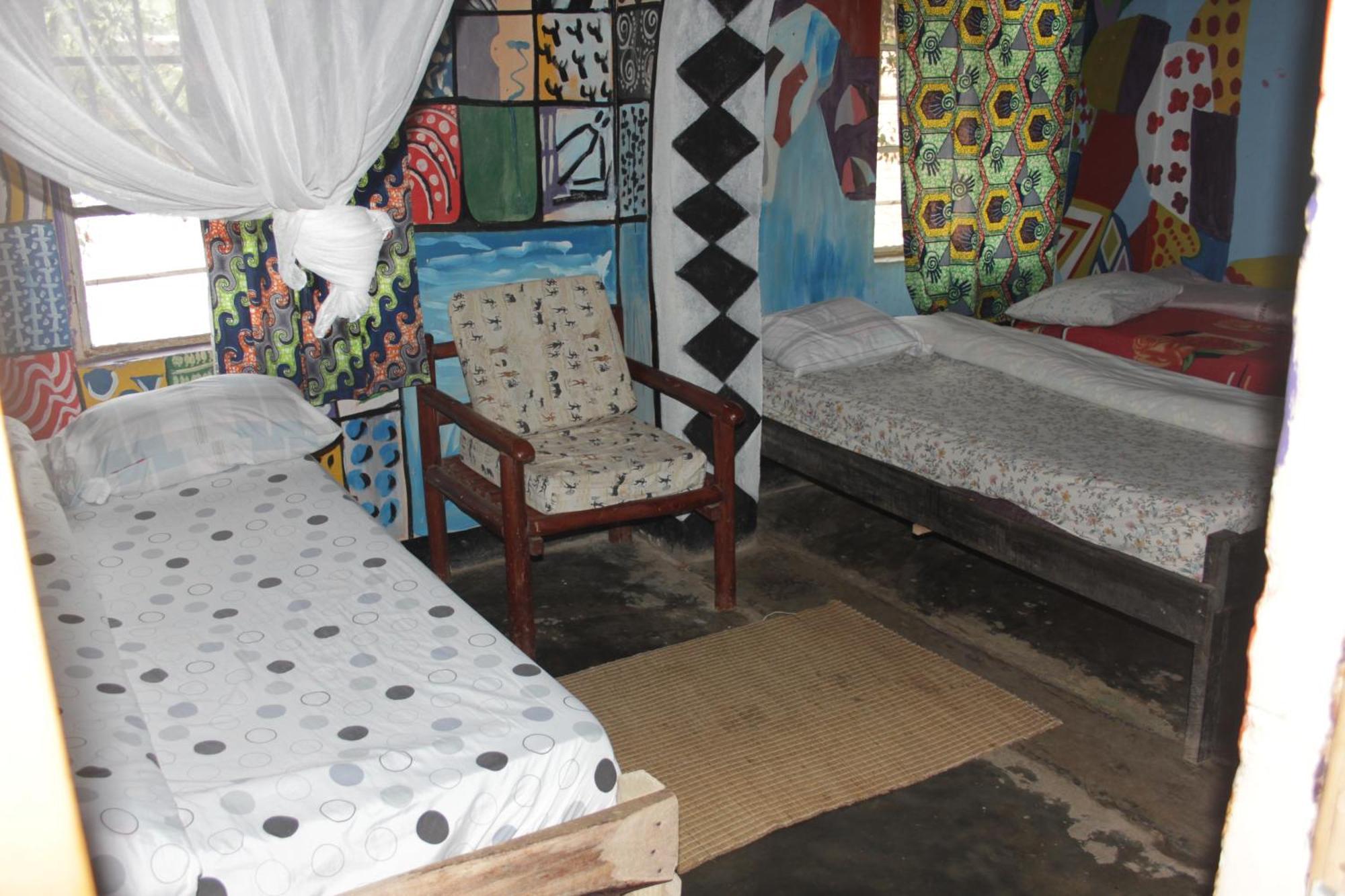 Red Rocks Rwanda - Campsite & Guesthouse Nyakinama Bagian luar foto