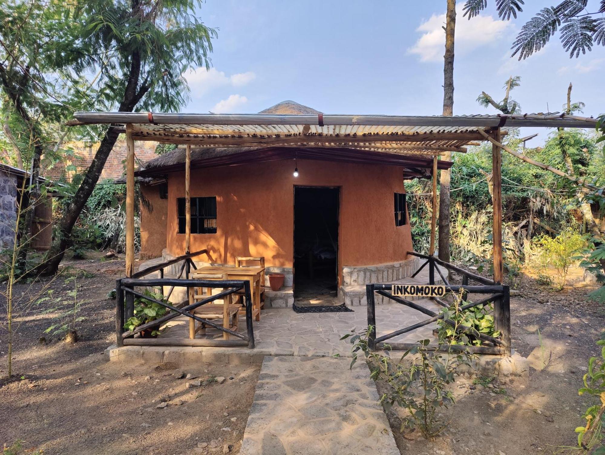 Red Rocks Rwanda - Campsite & Guesthouse Nyakinama Bagian luar foto
