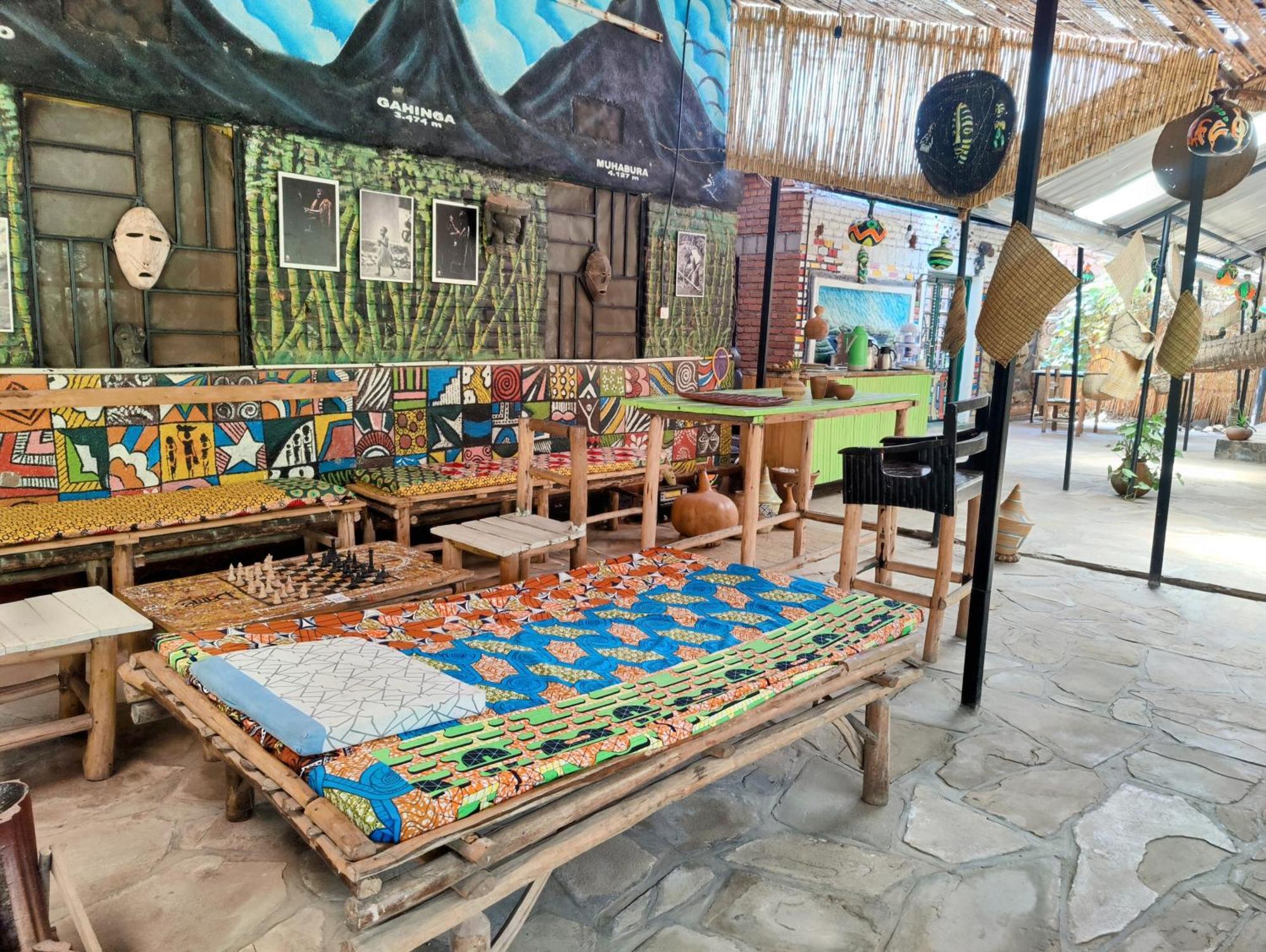 Red Rocks Rwanda - Campsite & Guesthouse Nyakinama Bagian luar foto